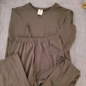 Mossy oak long sleeve thermal set